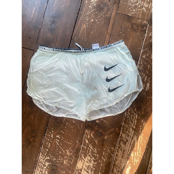 Nike Running Shorts Pale Mint Triple Swoosh Logo Lightweight Plus Size 2X Sporty - Picture 1 of 6